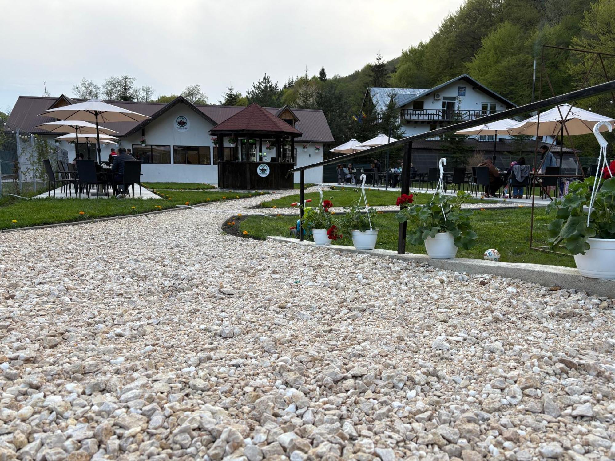 Cabana Izvoarele Doftanei Traisteni Exterior photo